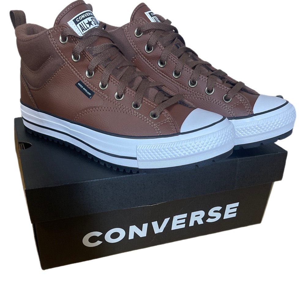 Converse CTAS Malden Street Mid Water Repellant Mid sneakers *NEW Men’s size 10